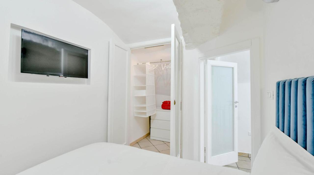 Ferienwohnung Grotta Antigone - 3Min Dal Centro Storico Ostuni Exterior foto